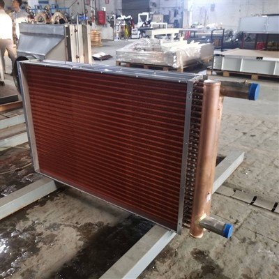 Ọpụpụ na-eguzogide corrosion nke ọma na onye na-agbanwe ọkụ maka sistemu mmiri na-ekpo ọkụ ma jiri ya mee ihe.